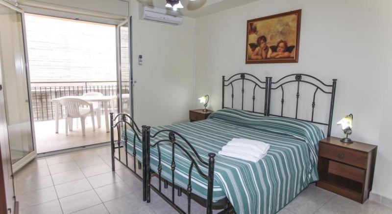 Miosotis Apartments Letojanni Ngoại thất bức ảnh