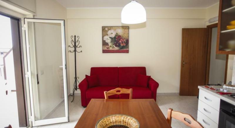 Miosotis Apartments Letojanni Ngoại thất bức ảnh
